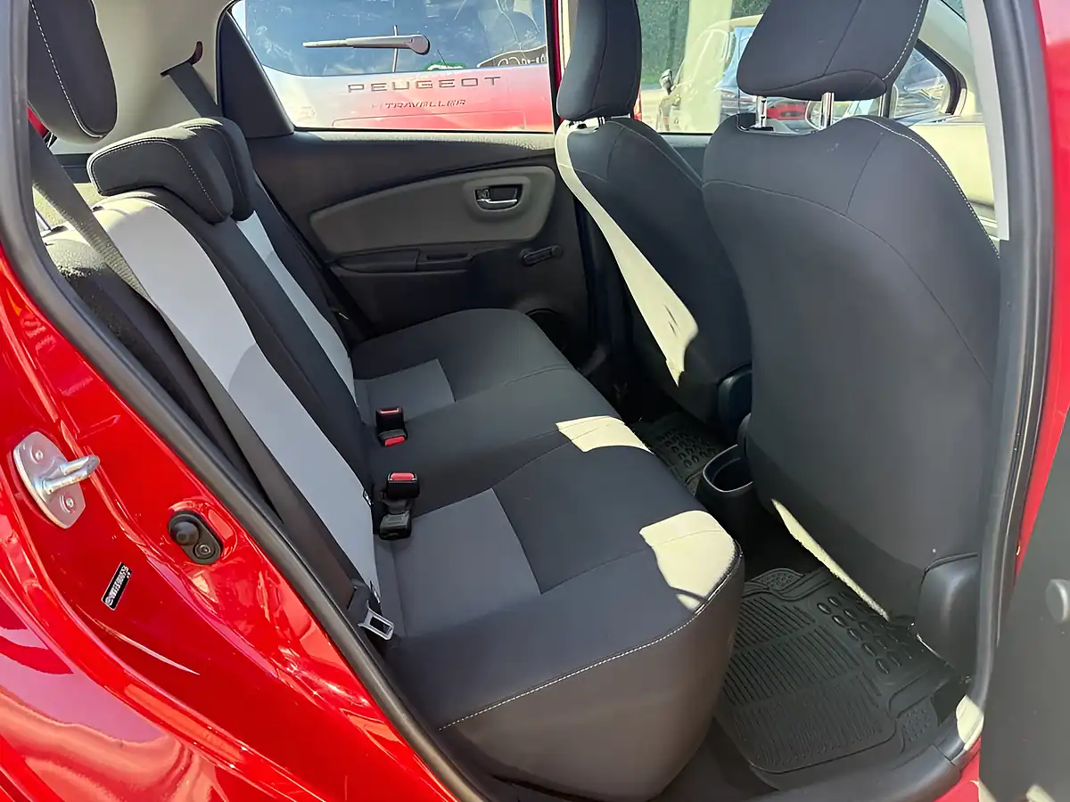 Used 2018 Toyota Yaris Icon Red - Interior and Exterior details 14