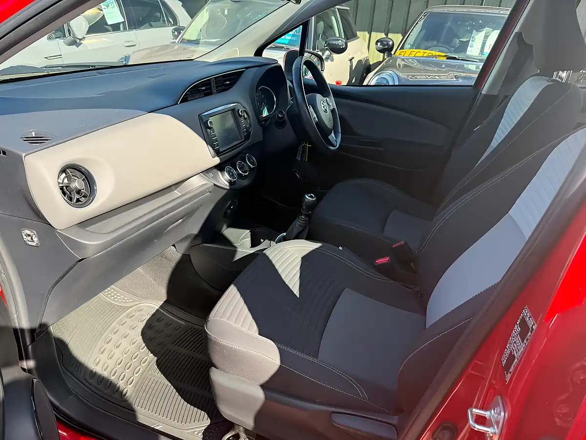 Used 2018 Toyota Yaris Icon Red - Interior and Exterior details 16
