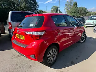 Used 2018 Toyota Yaris Icon Red - Interior and Exterior details 3