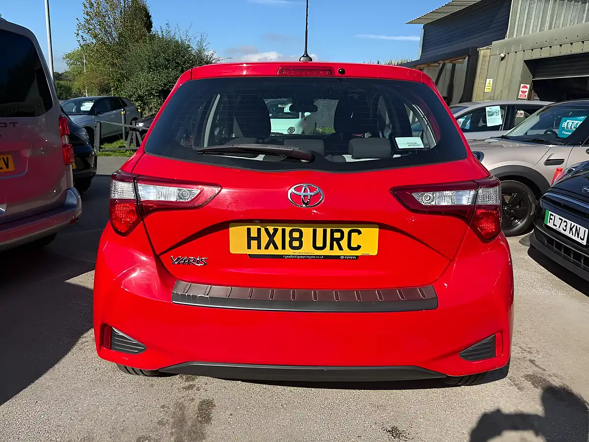 Used 2018 Toyota Yaris Icon Red - Interior and Exterior details 6