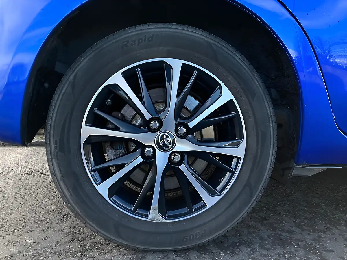 Used 2018 Toyota Yaris Icon Tech Blue - Interior and Exterior details 10