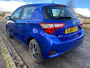 Used 2018 Toyota Yaris Icon Tech Blue - Interior and Exterior details 5