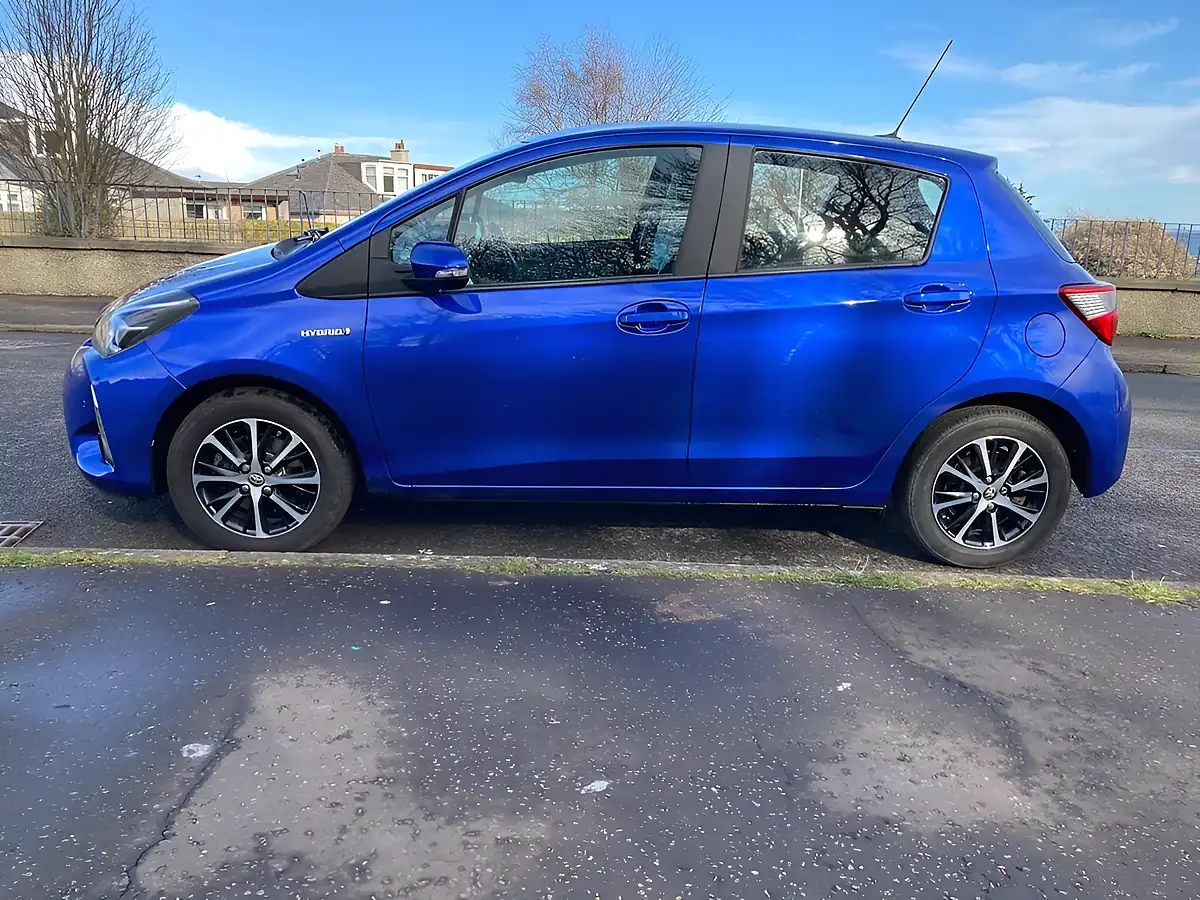 Used 2018 Toyota Yaris Icon Tech Blue - Interior and Exterior details 6