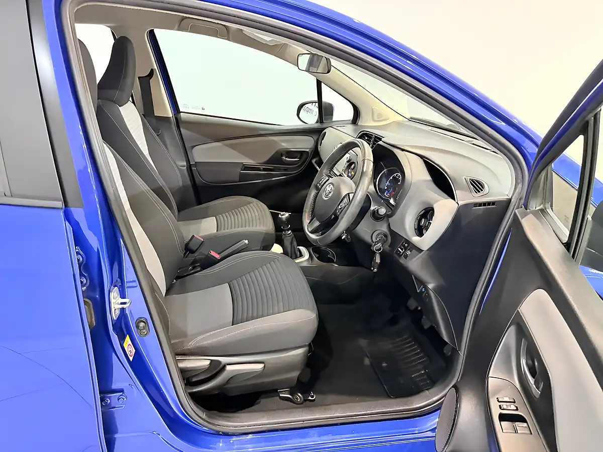 Used 2018 Toyota Yaris Icon Tech Blue - Interior and Exterior details 17
