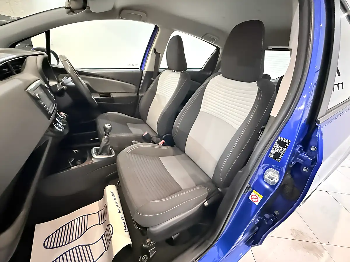 Used 2018 Toyota Yaris Icon Tech Blue - Interior and Exterior details 20