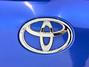 Used 2018 Toyota Yaris Icon Tech Blue - Interior and Exterior details 6