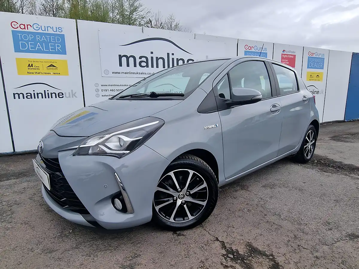 Used 2018 Toyota Yaris Icon Tech Grey - Interior and Exterior details 10
