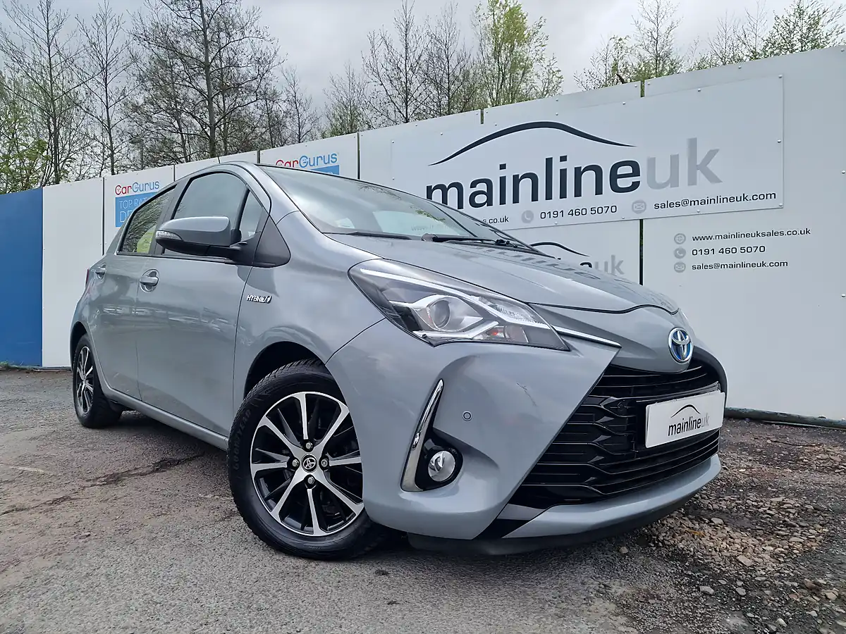 Used 2018 Toyota Yaris Icon Tech Grey - Interior and Exterior details 5