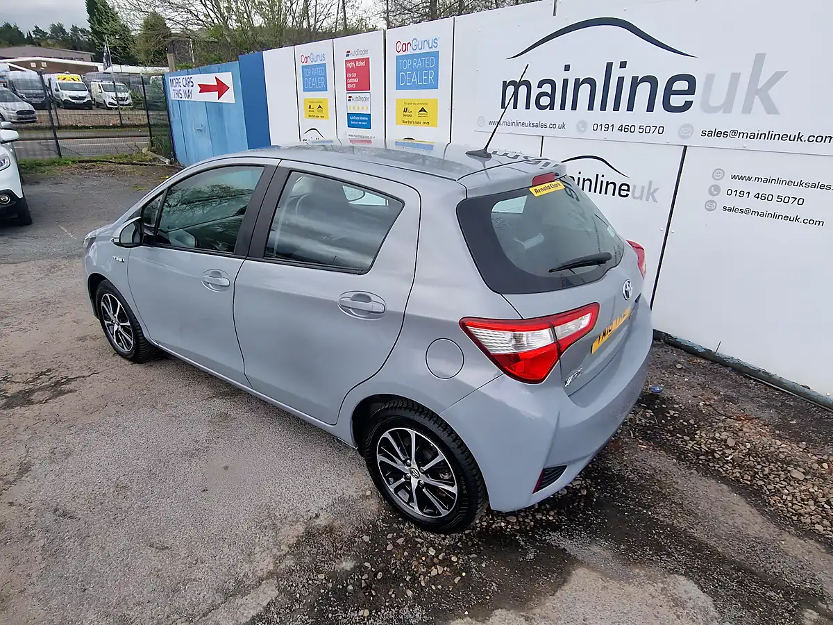 Used 2018 Toyota Yaris Icon Tech Grey - Interior and Exterior details 6