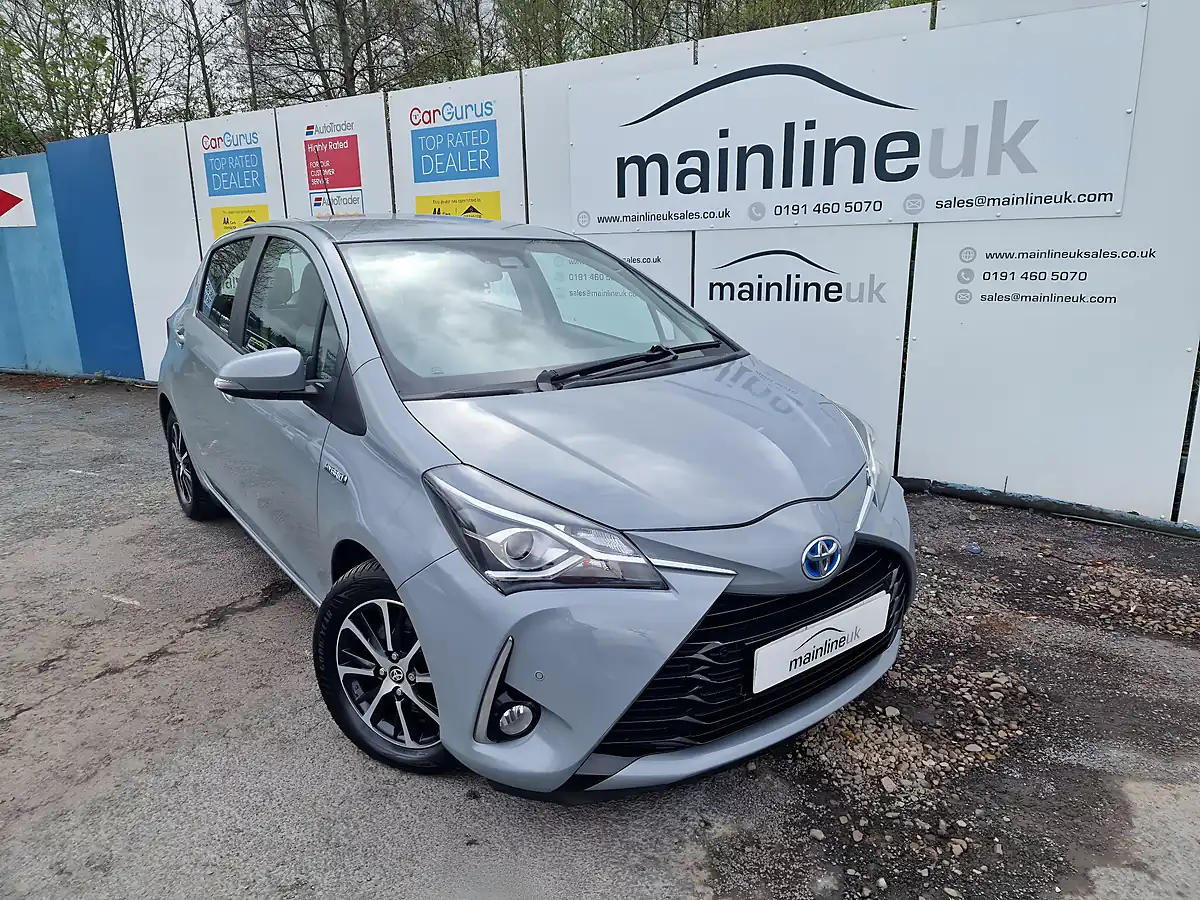Used 2018 Toyota Yaris Icon Tech Grey - Interior and Exterior details 8