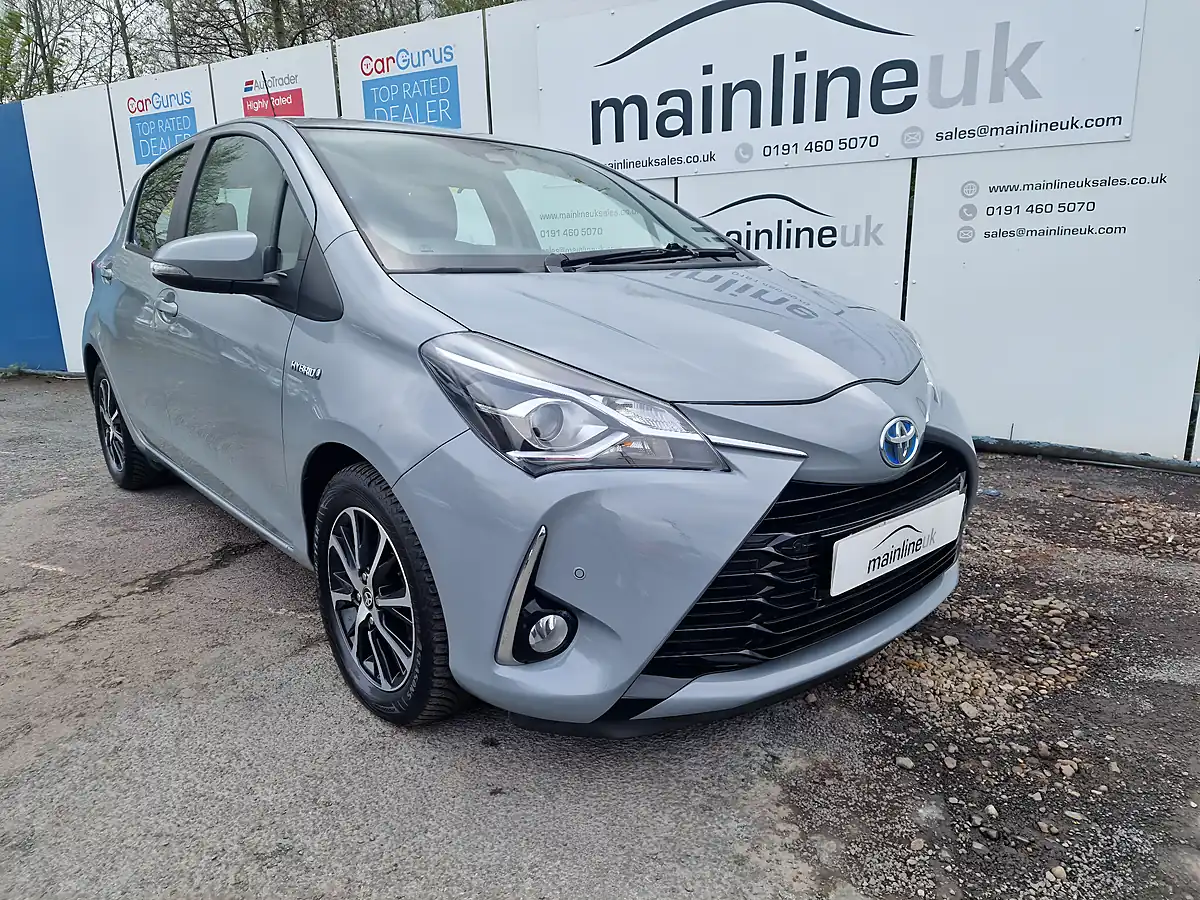 Used 2018 Toyota Yaris Icon Tech Grey - Interior and Exterior details 9