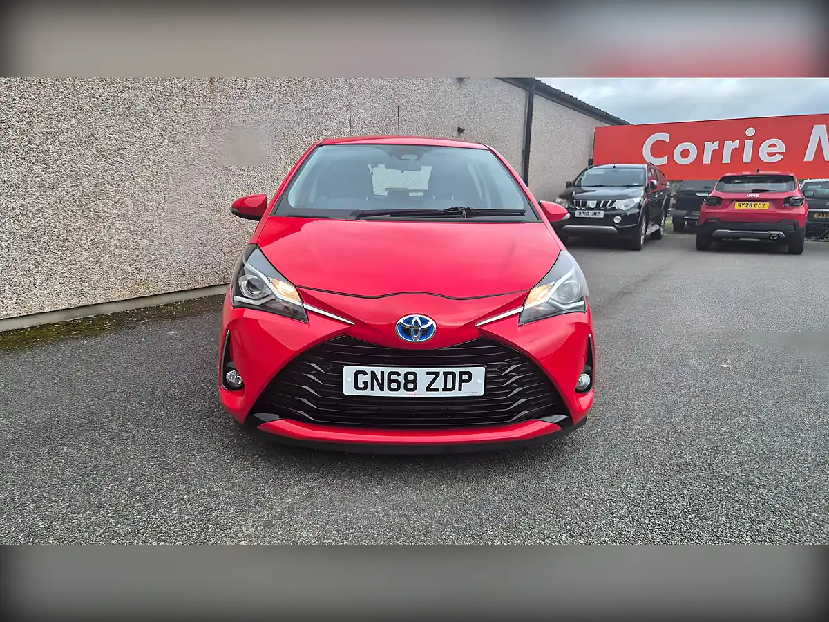 Used 2018 Toyota Yaris Icon Tech Red - Interior and Exterior details 11
