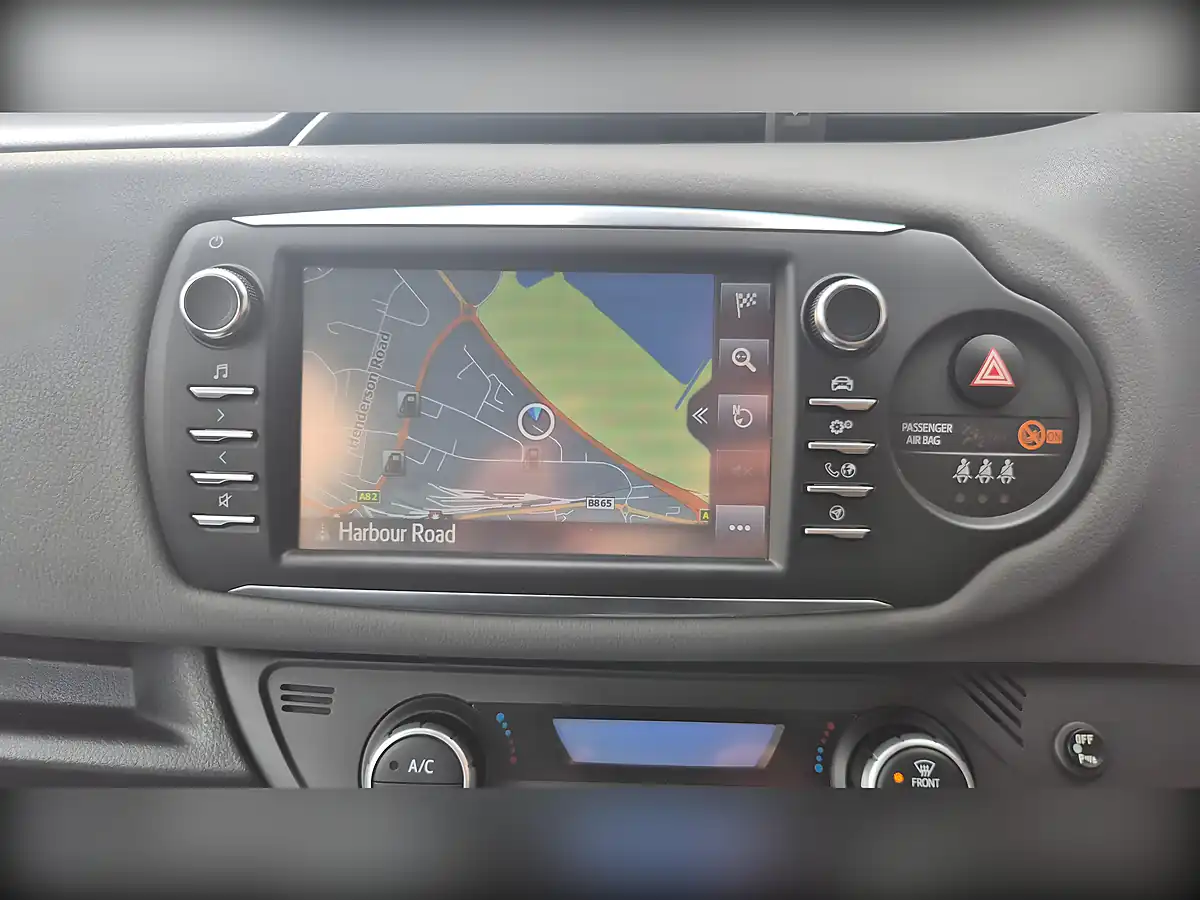 Used 2018 Toyota Yaris Icon Tech Red - Interior and Exterior details 17