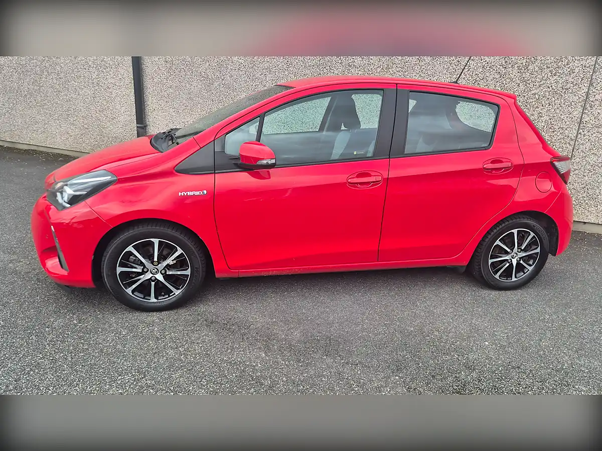 Used 2018 Toyota Yaris Icon Tech Red - Interior and Exterior details 3