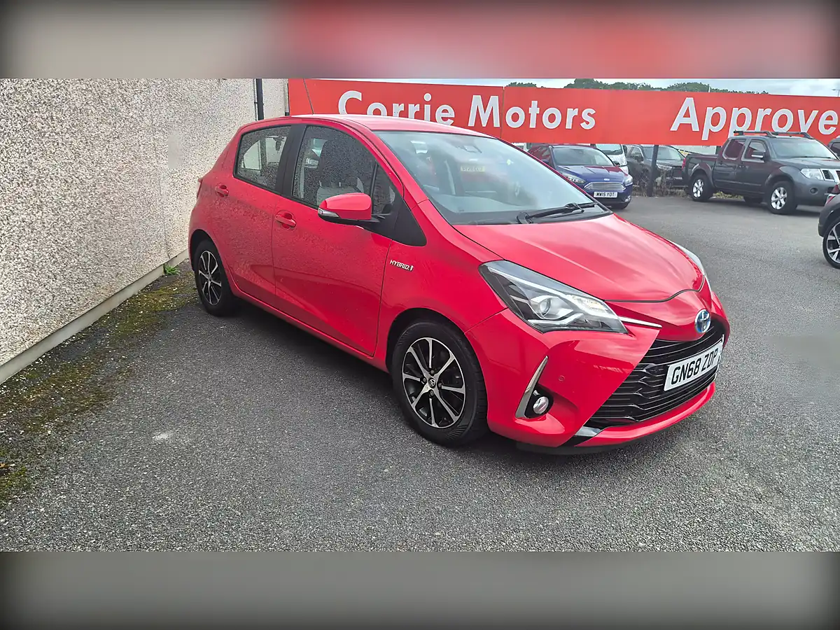 Used 2018 Toyota Yaris Icon Tech Red - Interior and Exterior details 4