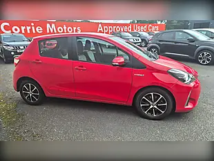 Used 2018 Toyota Yaris Icon Tech Red - Interior and Exterior details 5