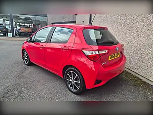 Used 2018 Toyota Yaris Icon Tech Red - Interior and Exterior details 6