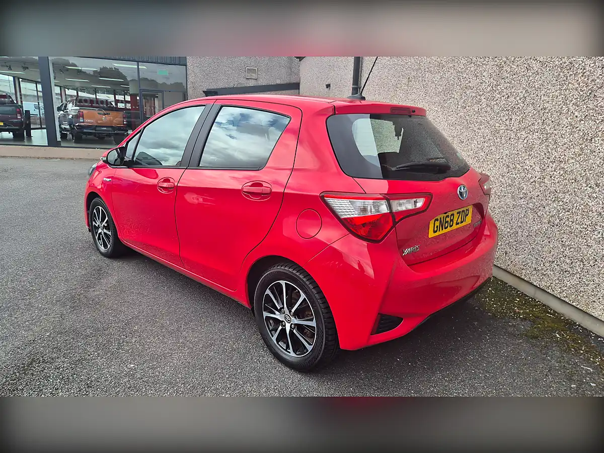 Used 2018 Toyota Yaris Icon Tech Red - Interior and Exterior details 6