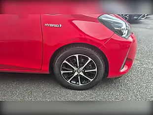 Used 2018 Toyota Yaris Icon Tech Red - Interior and Exterior details 7