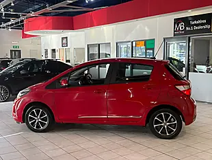 Used 2018 Toyota Yaris Icon Tech Red - Interior and Exterior details 5