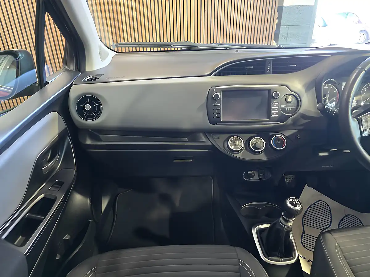 Used 2018 Toyota Yaris Icon Tech Red - Interior and Exterior details 10