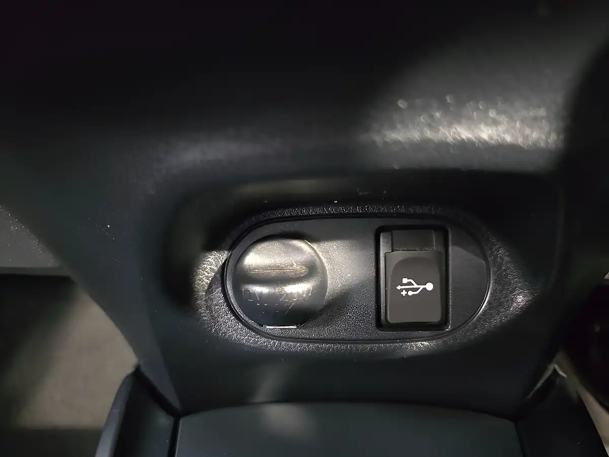 Used 2018 Toyota Yaris Icon Tech Red - Interior and Exterior details 20