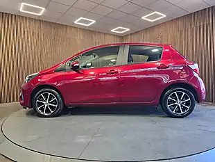 Used 2018 Toyota Yaris Icon Tech Red - Interior and Exterior details 5