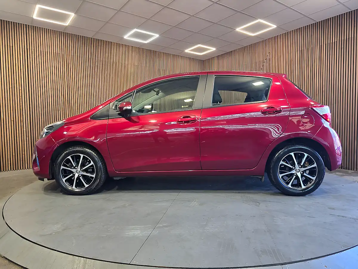 Used 2018 Toyota Yaris Icon Tech Red - Interior and Exterior details 5
