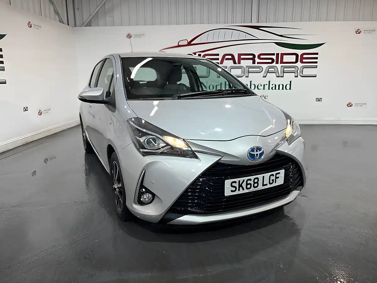 Used 2018 Toyota Yaris Icon Tech Silver - Front View
