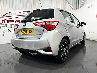 Used 2018 Toyota Yaris Icon Tech Silver - Interior and Exterior details 17