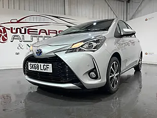 Used 2018 Toyota Yaris Icon Tech Silver - Interior and Exterior details 4