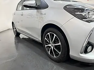Used 2018 Toyota Yaris Icon Tech Silver - Interior and Exterior details 9