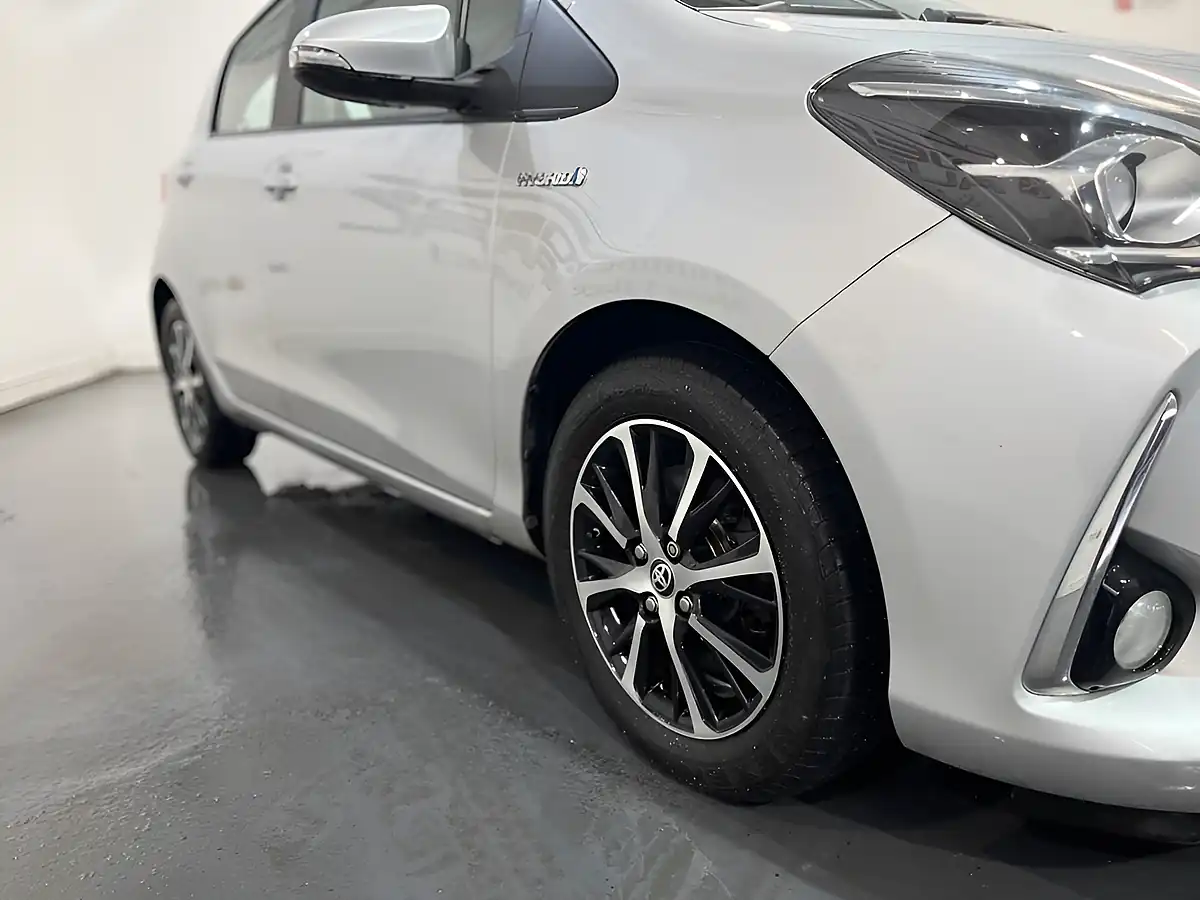 Used 2018 Toyota Yaris Icon Tech Silver - Interior and Exterior details 9