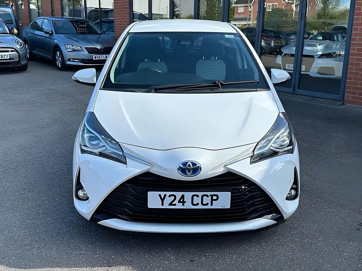 Used 2018 Toyota Yaris Icon Tech White - Interior and Exterior details 2