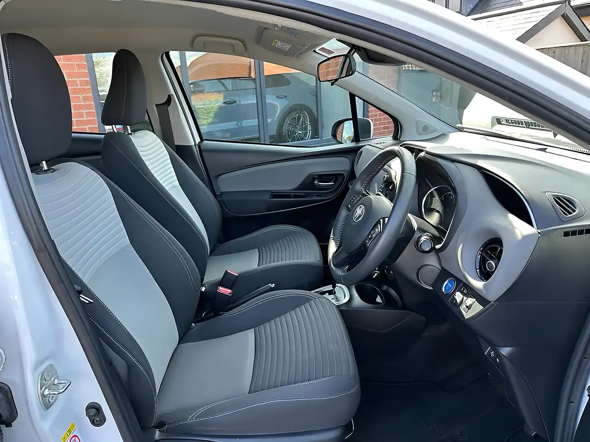 Used 2018 Toyota Yaris Icon Tech White - Interior and Exterior details 9