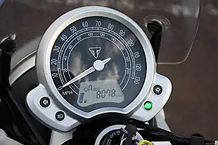Used 2018 Triumph Bonneville Street Twin White - Interior and Exterior details 10
