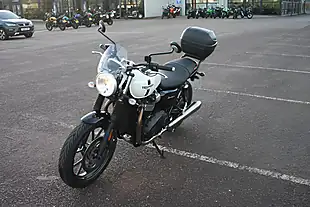 Used 2018 Triumph Bonneville Street Twin White - Interior and Exterior details 5