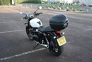 Used 2018 Triumph Bonneville Street Twin White - Interior and Exterior details 7