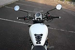 Used 2018 Triumph Bonneville Street Twin White - Interior and Exterior details 9