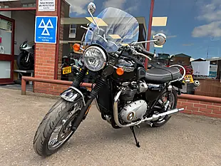 Used 2018 Triumph Bonneville T120 - Interior and Exterior details 11