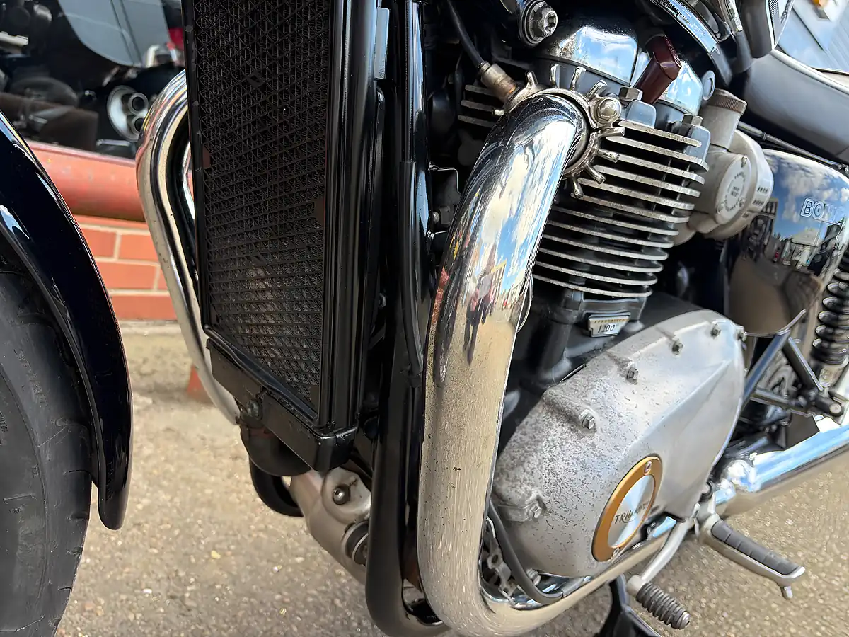 Used 2018 Triumph Bonneville T120 - Interior and Exterior details 3