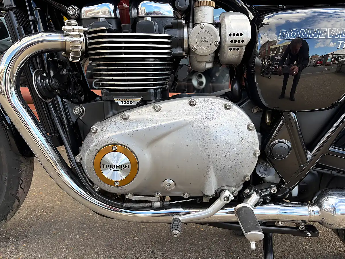 Used 2018 Triumph Bonneville T120 - Interior and Exterior details 7