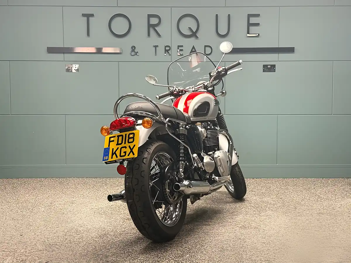 Used 2018 Triumph Bonneville T120 Roadster/Retro Red - Interior and Exterior details 4