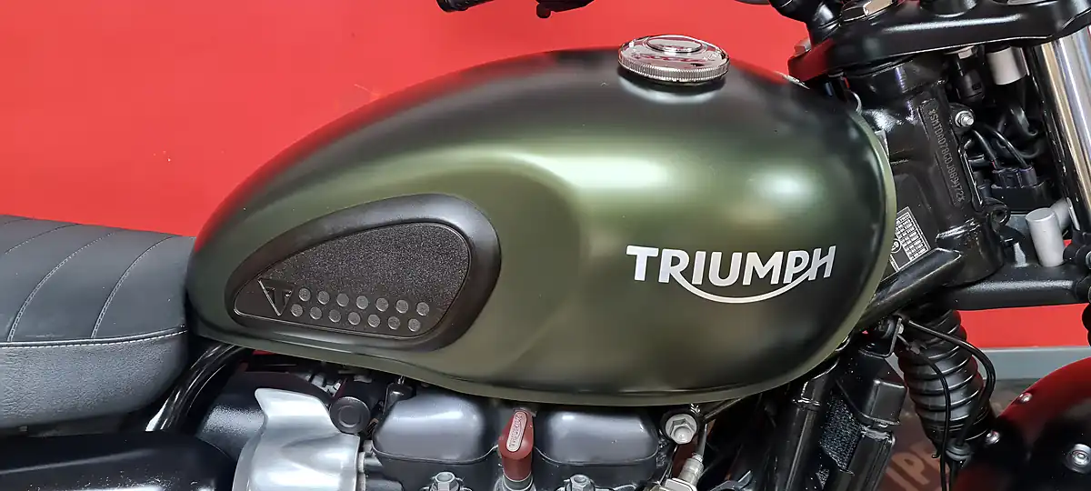 Used 2018 Triumph Scrambler 900 Street Scrambler Green - Interior and Exterior details 5