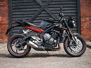 Used 2018 Triumph Street Triple R Jet Black - Interior and Exterior details 14