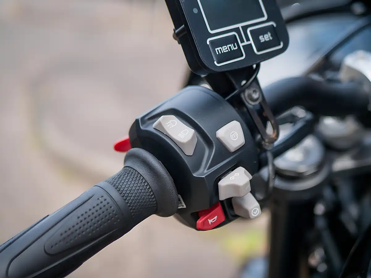 Used 2018 Triumph Street Triple R Jet Black - Interior and Exterior details 19