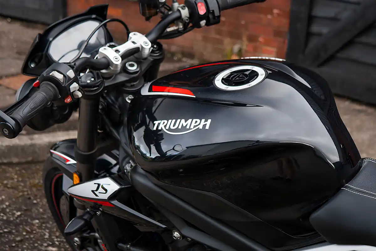 Used 2018 Triumph Street Triple RS Phantom Black - Interior and Exterior details 17