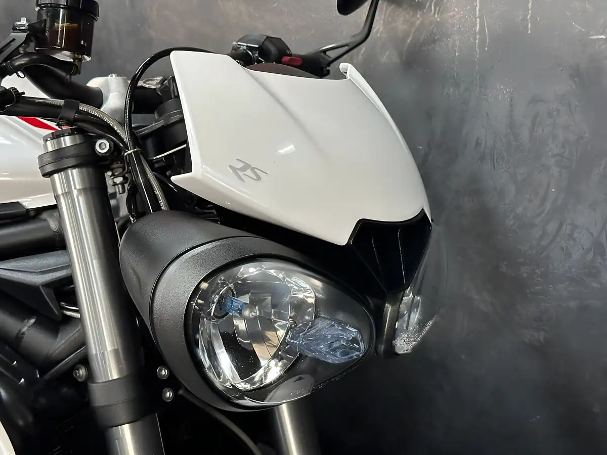 Used 2018 Triumph Street Triple RS White - Interior and Exterior details 12