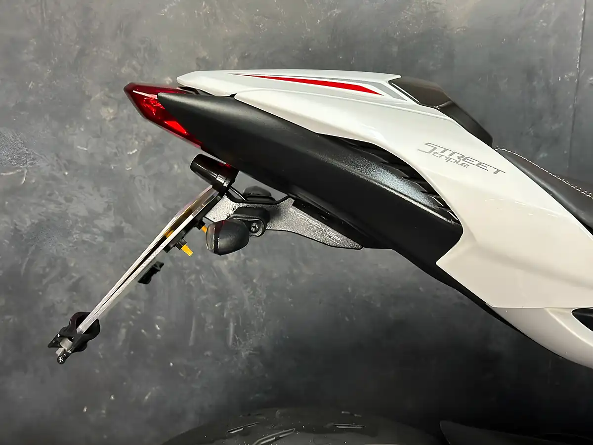 Used 2018 Triumph Street Triple RS White - Interior and Exterior details 20