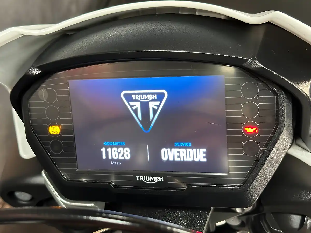 Used 2018 Triumph Street Triple RS White - Interior and Exterior details 3